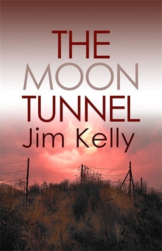 Бумажная книга «The Moon Tunnel: The past is not buried deep in Cambridgeshire», автор Джим Келли - фото №1