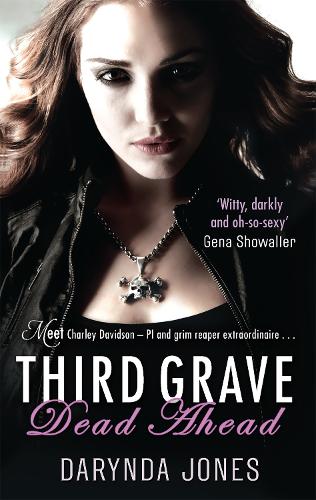 Бумажная книга «Third Grave Dead Ahead: Number 3 in series», автор Даринда Джонс - фото №1