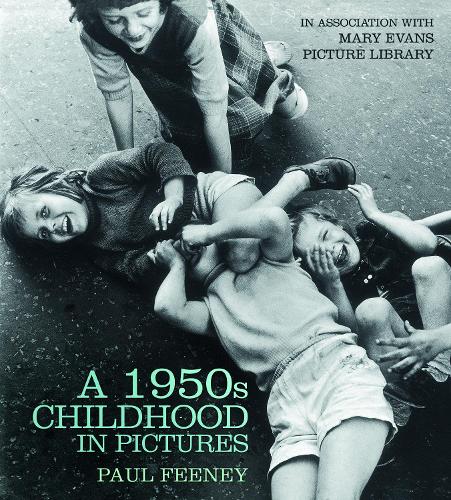 Бумажная книга «A 1950s Childhood in Pictures», автор Пол Фини - фото №1
