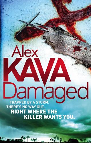 Бумажная книга «Damaged», автор Алекс Кава - фото №1