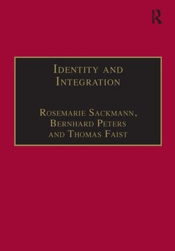 Паперова книга «Identity and Integration: Migrants in Western Europe», автор Бернхард Петерс - фото №1