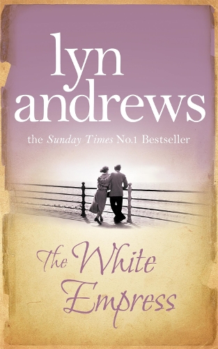 Бумажная книга «The White Empress: A heart-warming saga of chasing your dreams», автор Лин Эндрюс - фото №1