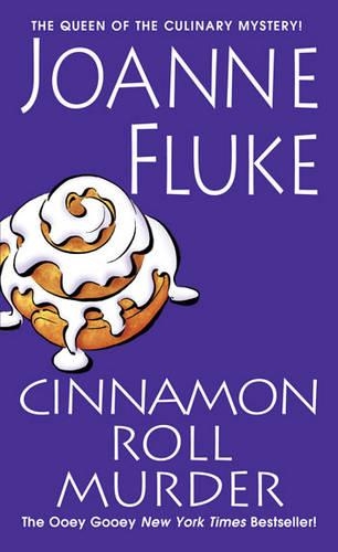 Паперова книга «Cinnamon Roll Murder», автор Джоанна Флюк - фото №1