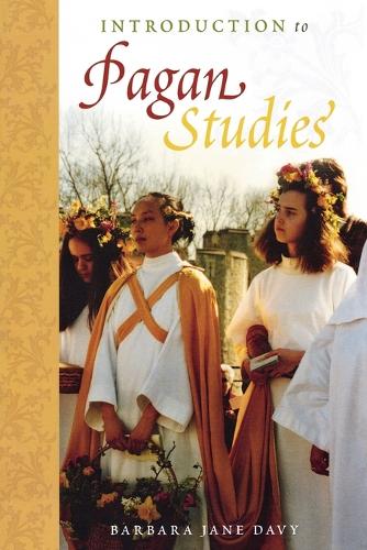Бумажная книга «Introduction to Pagan Studies», автор Барбара Джейн Дэви - фото №1