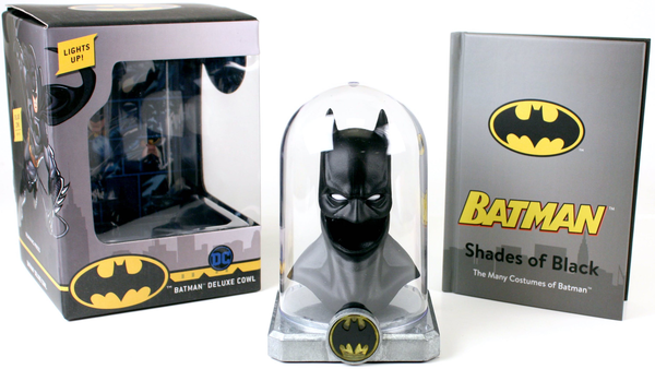 Бумажная книга «Batman. Deluxe Cowl», автор Мэттью К. Мэннинг - фото №1