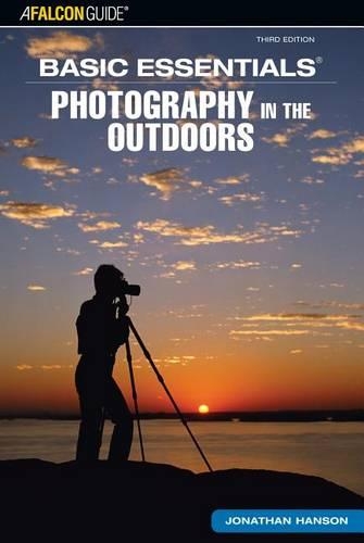 Паперова книга «Basic Essentials® Photography in the Outdoors», автор Джонатан Хенсон - фото №1