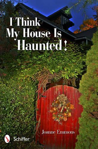 Паперова книга «I Think My House is Haunted!», автор Джоанна Еммонс - фото №1