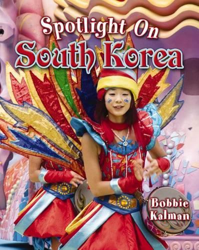 Бумажная книга «Spotlight on South Korea», автор Бобби Калман - фото №1