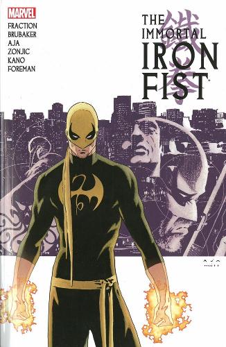 Бумажная книга «Immortal Iron Fist: The Complete Collection Volume 1», автор Эд Брюбейкер - фото №1