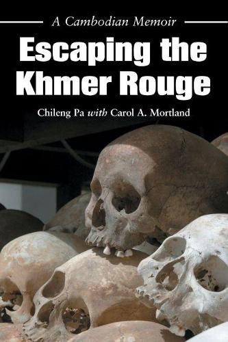 Бумажная книга «Escaping the Khmer Rouge: A Cambodian Memoir», авторов Кэрол А. Мортланд, Чиленг Па - фото №1