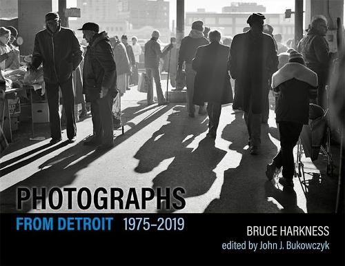 Бумажная книга «Photographs from Detroit, 1975–2019», автор Брюс Харкнесс - фото №1