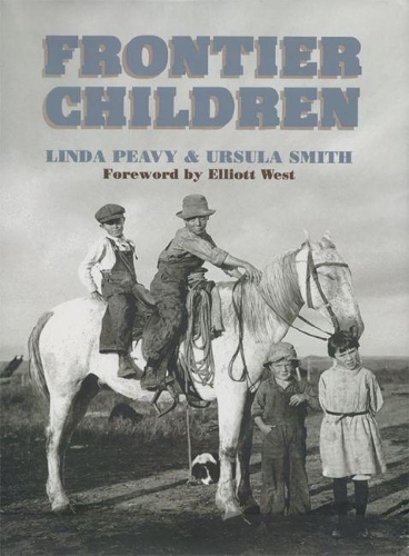 Бумажная книга «Frontier Children», авторов Линда Пиви, Урсула Смит - фото №1
