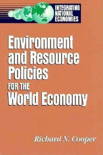 Паперова книга «Environment and Resource Policies for the Integrated World Economy», автор Річард Н. Купер - фото №1