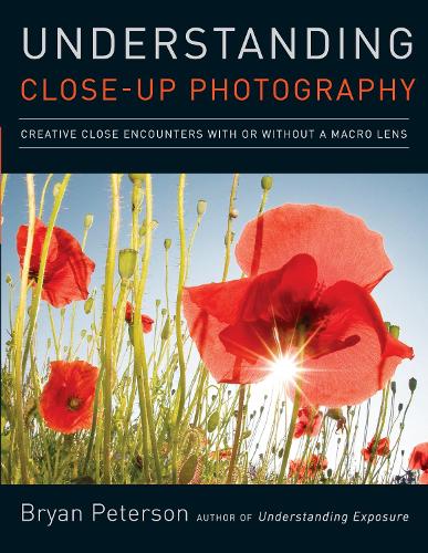 Бумажная книга «Understanding Close–up Photography», автор Б. Петерсон - фото №1