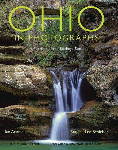 Паперова книга «Ohio in Photographs: A Portrait of the Buckeye State», авторів Ієн Адамс, Рендалл Лі Шибер - фото №1