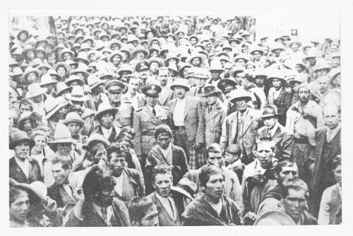 Бумажная книга «A Revolution for Our Rights: Indigenous Struggles for Land and Justice in Bolivia, 1880-1952», автор Лаура Готковиц - фото №1