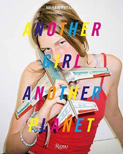 Бумажная книга «Another Girl Another Planet», автор Валери Филлипс - фото №1
