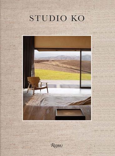 Бумажная книга «Studio KO», авторов Карл Форнье, Оливье Марти - фото №1