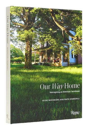 Паперова книга «Our Way Home: Reimagining an American Farmhouse», авторів Хейді Гендрікс, Рейф Черчілль - фото №1