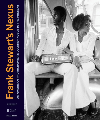 Бумажная книга «Frank Stewart’s Nexus: An American Photographer's Journey, 1960s to the Present», автор Рут Файн - фото №1