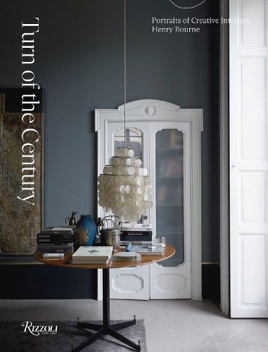 Бумажная книга «Turn of the Century: Portraits of Creative Interiors», авторов Генри Борн, Пилар Виладас - фото №1
