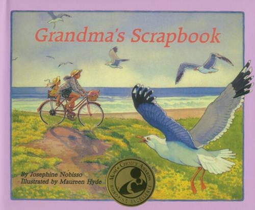 Паперова книга «Grandma's Scrapbook», автор Жозефіна Нобіссо - фото №1