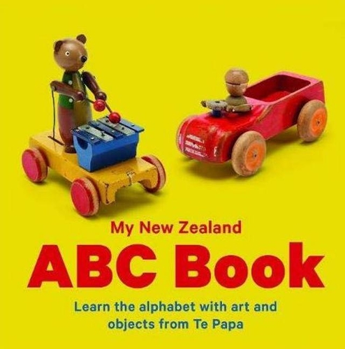 Паперова книга «New Zealand ABC: Learn the alphabet with art and objects from Te Papa», автор Джеймс Браун - фото №1