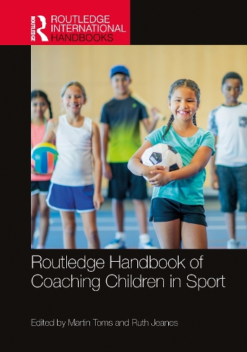 Паперова книга «Routledge Handbook of Coaching Children in Sport» - фото №1