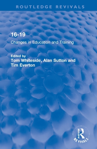 Паперова книга «16-19: Changes in Education and Training» - фото №1