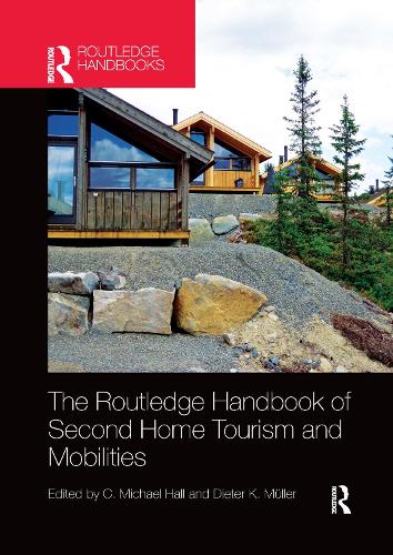 Паперова книга «The Routledge Handbook of Second Home Tourism and Mobilities» - фото №1