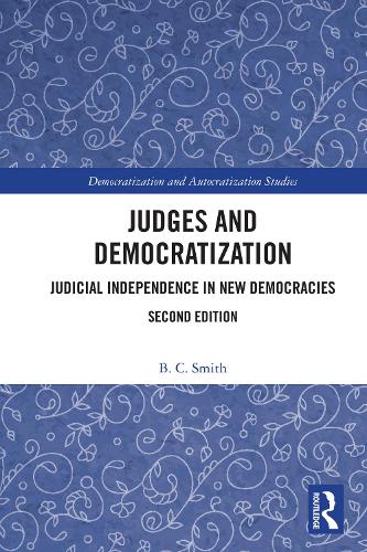 Бумажная книга «Judges and Democratization: Judicial Independence in New Democracies», автор Б. К. Смит - фото №1