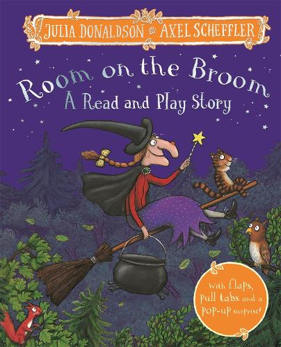 [object Object] «Room on the Broom: A Read and Play Story», автор Джулия Дональдсон - фото №1