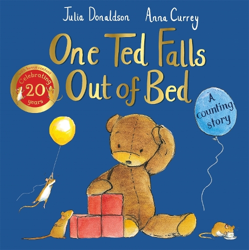 Бумажная книга «One Ted Falls Out of Bed 20th Anniversary Edition: A Counting Story», автор Джулия Дональдсон - фото №1