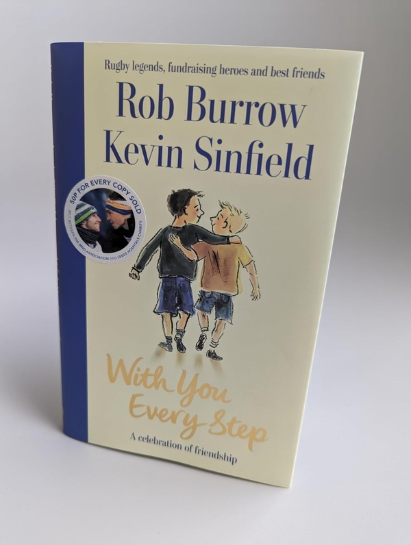 Бумажная книга «With You Every Step: A Celebration of Friendship», авторов Кевин Синфилд, Роб Берроу - фото №1