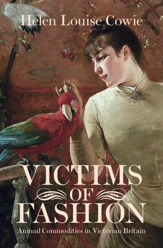 Паперова книга «Victims of Fashion», автор Хелен Луїза Кові - фото №1