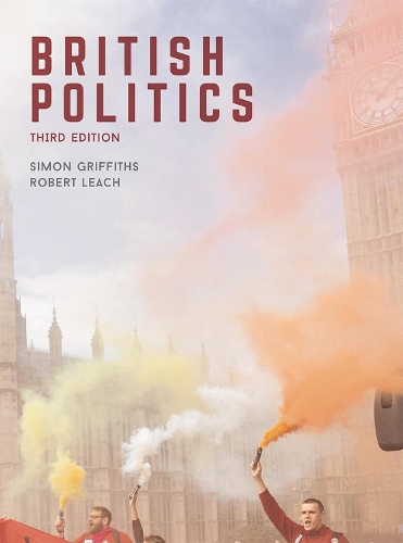 Паперова книга «British Politics», автор Роберт Лич - фото №1