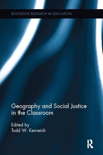 Паперова книга «Geography and Social Justice in the Classroom» - фото №1