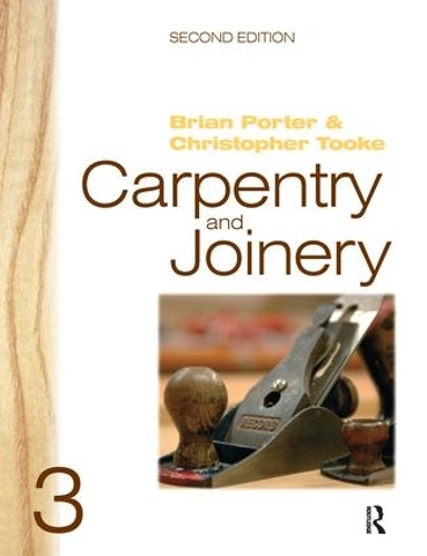 Бумажная книга «Carpentry and Joinery 3», автор Крис Тук - фото №1