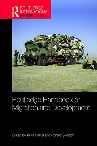 Бумажная книга «Routledge Handbook of Migration and Development» - фото №1