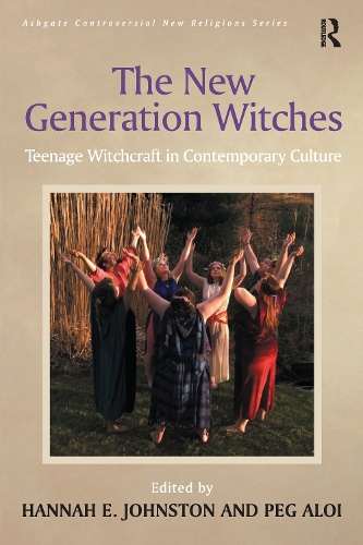 Бумажная книга «The New Generation Witches: Teenage Witchcraft in Contemporary Culture», автор Пег Алои - фото №1