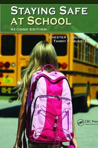 Паперова книга «Staying Safe at School», автор Честер Л. Кворлс - фото №1