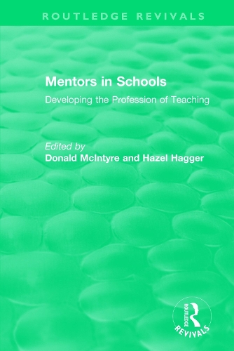 Паперова книга «Mentors in Schools (1996): Developing the Profession of Teaching» - фото №1