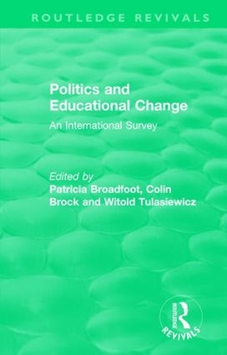 Паперова книга «Politics and Educational Change: An International Survey» - фото №1
