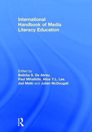 Бумажная книга «International Handbook of Media Literacy Education» - фото №1