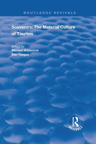 Паперова книга «Souvenirs: The Material Cultre of Tourism» - фото №1