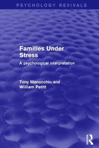 Паперова книга «Families Under Stress: A Psychological Interpretation», авторів Тоні Маноккіо, Вільям Петітт - фото №1
