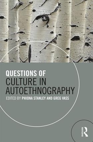 Паперова книга «Questions of Culture in Autoethnography» - фото №1