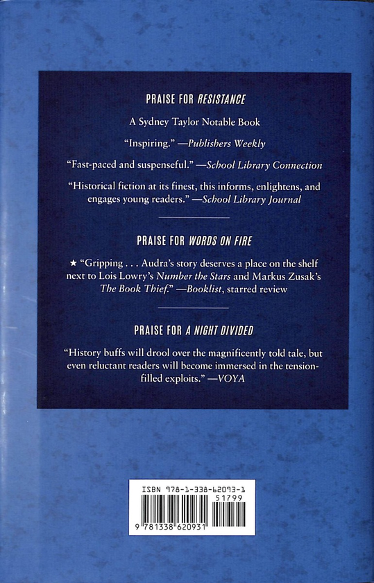 Паперова книга «Lines of Courage», автор Дженніфер Е. Нільсен - фото №1