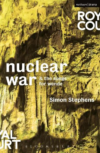 Паперова книга «Nuclear War & The Songs for Wende», автор Саймон Стівенс - фото №1