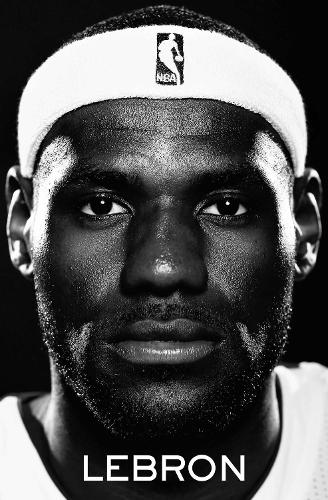 Бумажная книга «LeBron», автор Джефф Бенедикт - фото №1